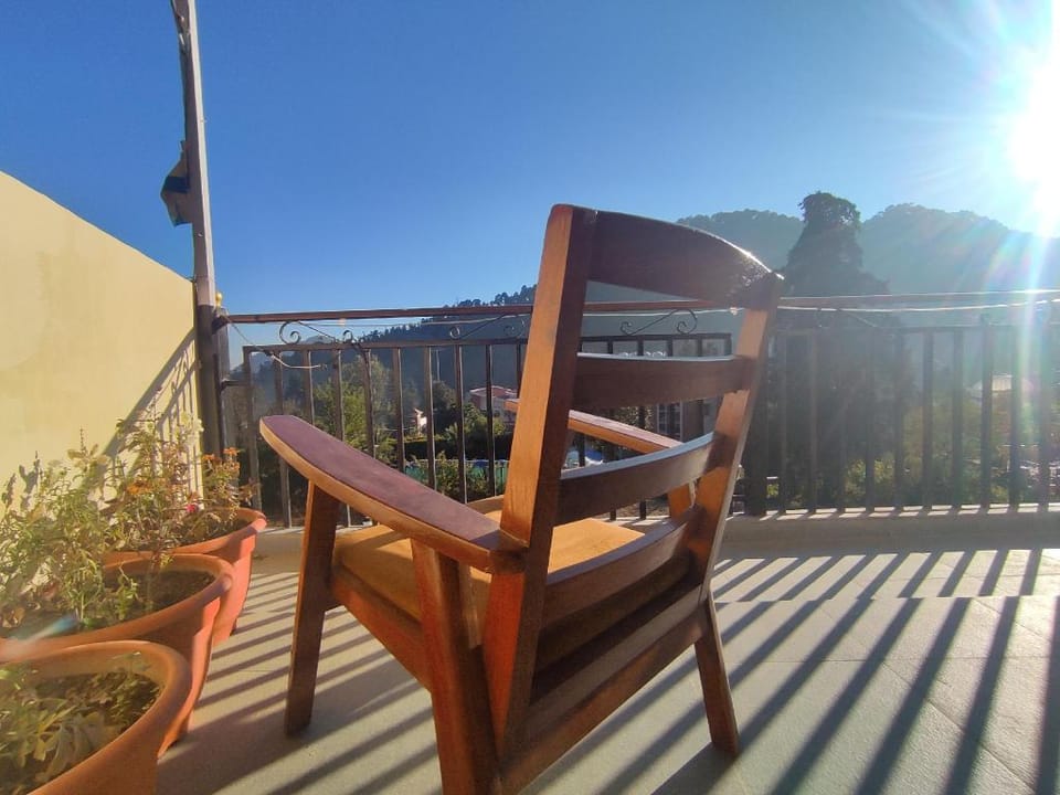 Four Season Homestay Bhowali Bhimtal Apartment in Uttarakhand