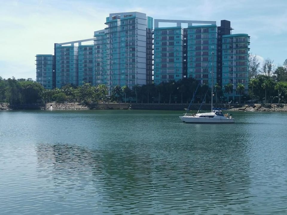 B1home[15pax][Swimming pool][Karaoke][BBQ] Villa in Port Dickson