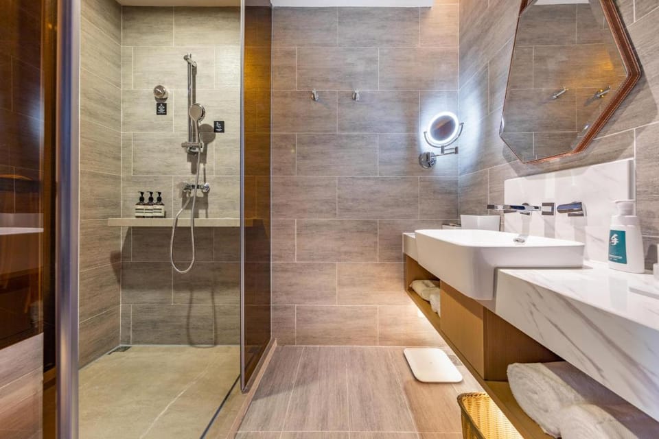 Atour Hotel Shenzhen Guangming New City Hotel in Shenzhen