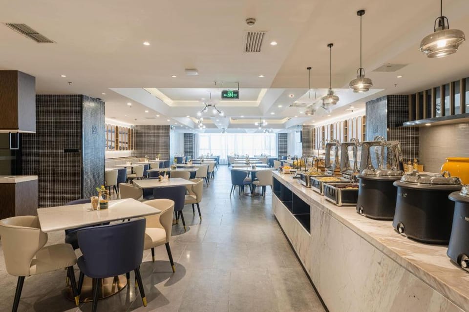 Atour Hotel Suzhou Railway Station North Square Boleshi Hotel in Suzhou