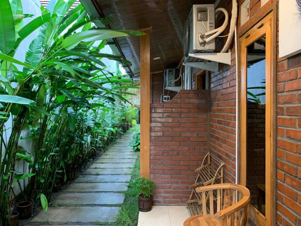 Budi Bambu Homestay Yogyakarta Bangunjiwo Mitra RedDoorz Hotel in Special Region of Yogyakarta
