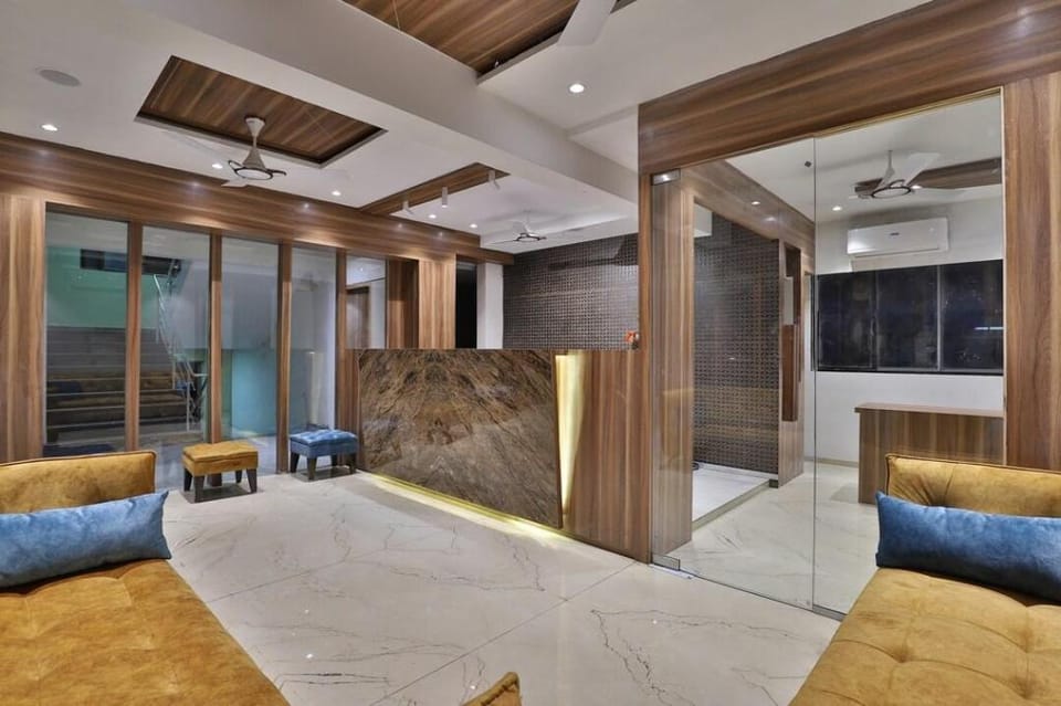 Hotel Privya Surat By Heven Management Hotel in Gujarat