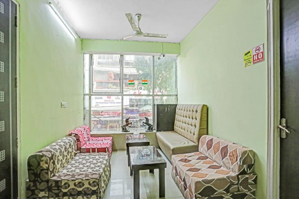 Capital O Premium Villa-2 Hotel in New Delhi