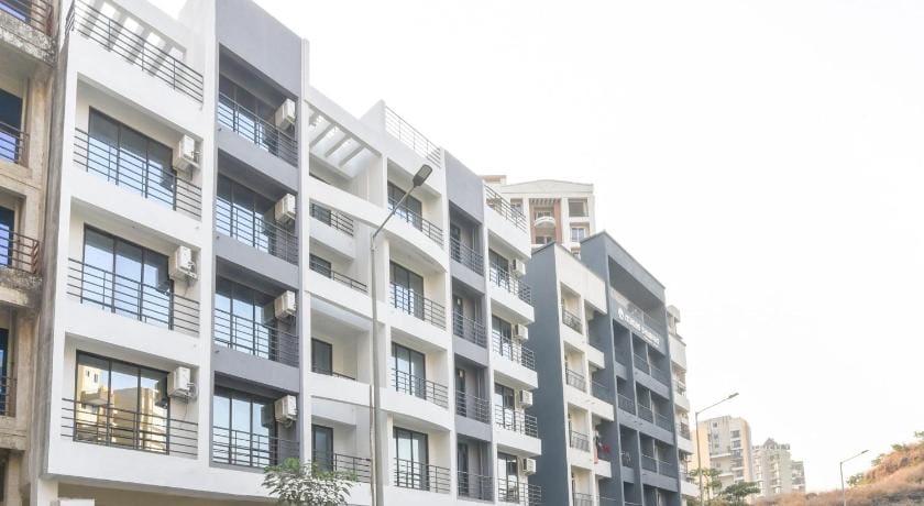 Hotel O GEMS STAR RESIDENCY BNB Bamandongri Railway Station Hotel in Maharashtra