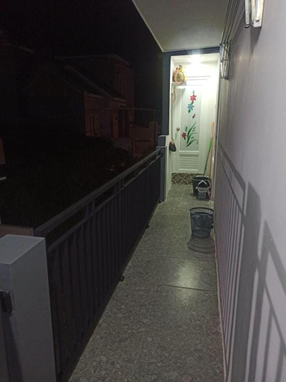 Vila  Keluarga New ASFA (Paket Hemat 2 Kamar) Villa in Batu