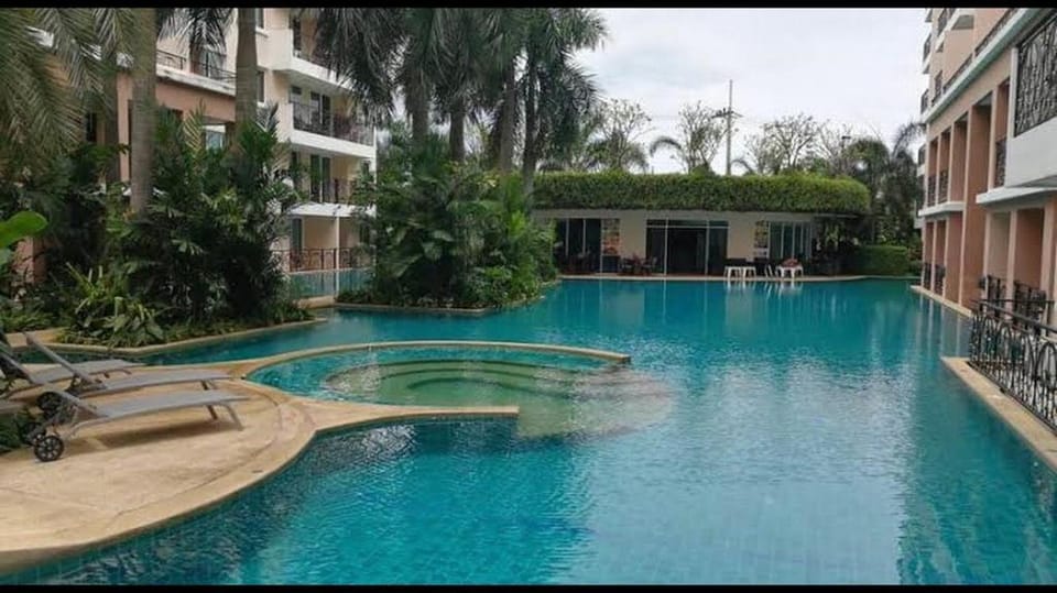 Paradise Park Jomtien 2 bedroom, Pools & Gym Apartment in Pattaya City