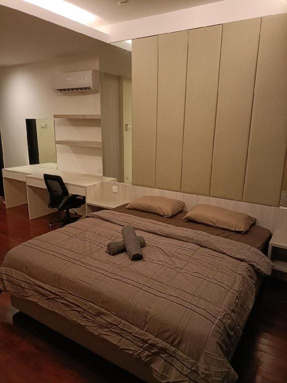 WATERFRONT APARTMENT @ KOTA KINABALU CITY CENTER  Apartment in Kota Kinabalu