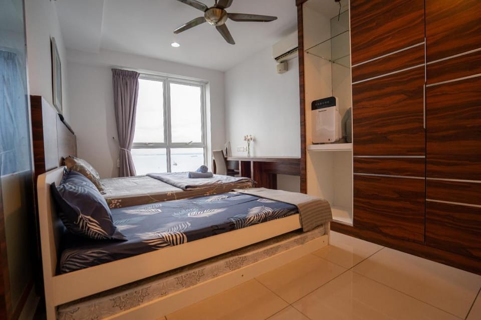 High floor Seaview 2BR @Gurney Georgetown Penang Apartment in George Town