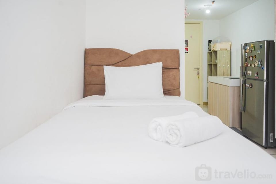 Nice and Comfy Studio M-Town Residence By Travelio Apartment in West Java