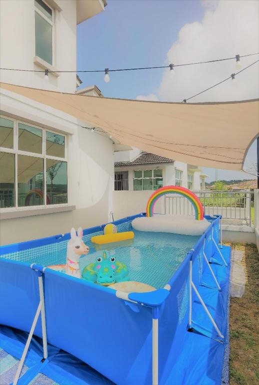Desaru Kids Water Slide Pool & BBQ Homestay Vacation rental in Johor