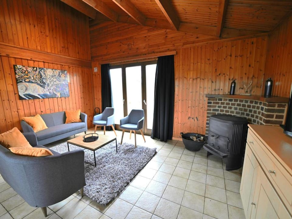 Bungalow in Belgium near Ourthe River Vacation rental in Wallonia, Belgium