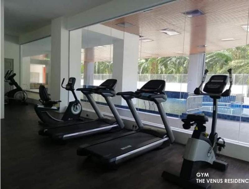 Infinity 5  @ Swimming Pool @ 13 Pax + FREE Wifi Apartment in Perak