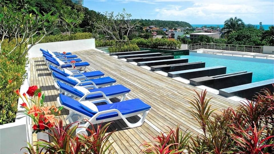 Modern apartment at Ark-pool access, WIFI, washer Apartment in Phuket