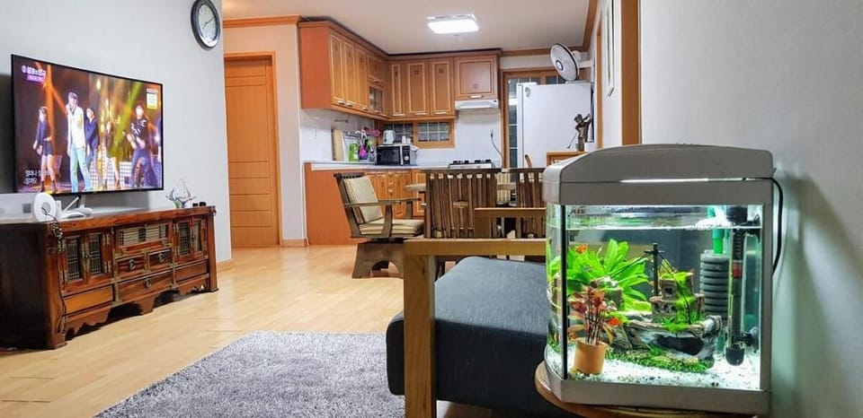 Ha-Wahyeon HOUSE (1st Floor): Beach Getaway! Vacation rental in South Korea