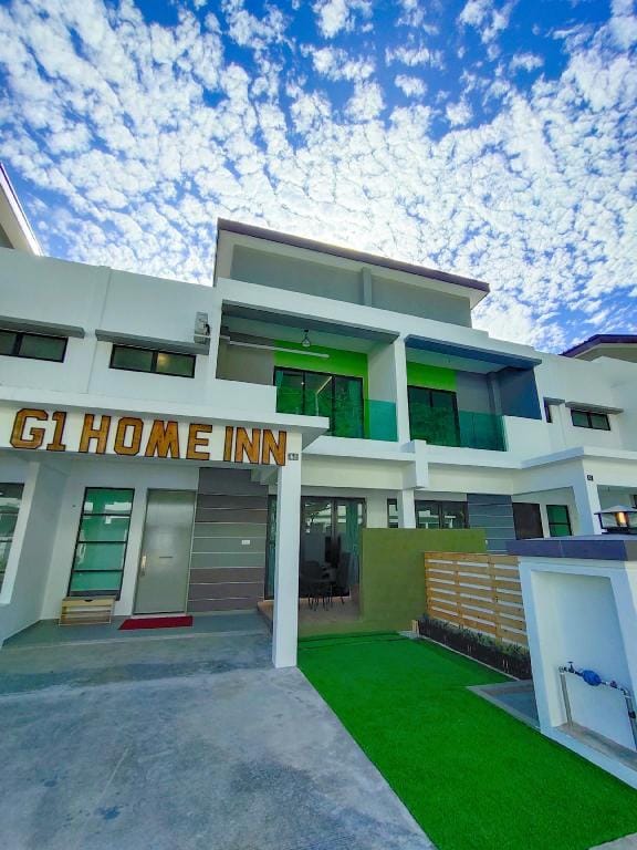 PANGKOR 61’s Home Inn Vacation rental in Perak