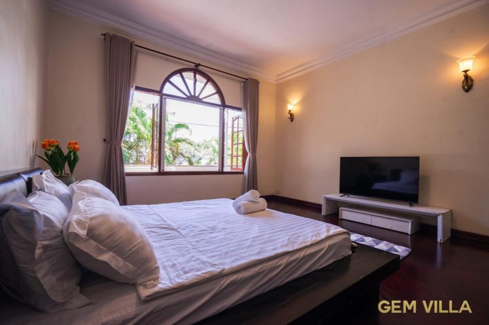 Gem villa 10 - 5 Big Bedroom, Big Pool, Big Garden Villa in Ho Chi Minh City