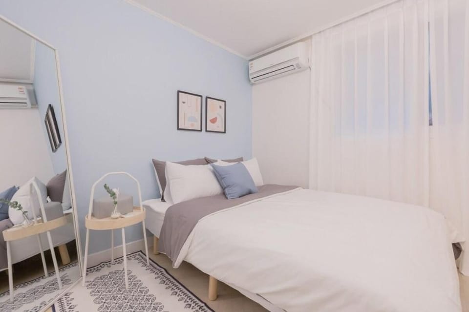 Sweet Melody#5 Hongdae Stn.5min / 2BR & Rooftop Vacation rental in Seoul