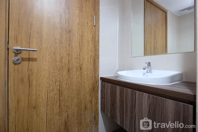Comfortable Studio LRT City Jatibening By Travelio Apartment in Jakarta