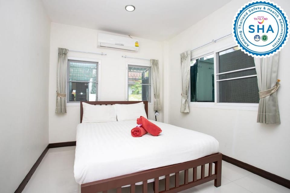 Family Pool Villa Lancelot 2*3BR*Rawai & Naiharn Villa in Rawai