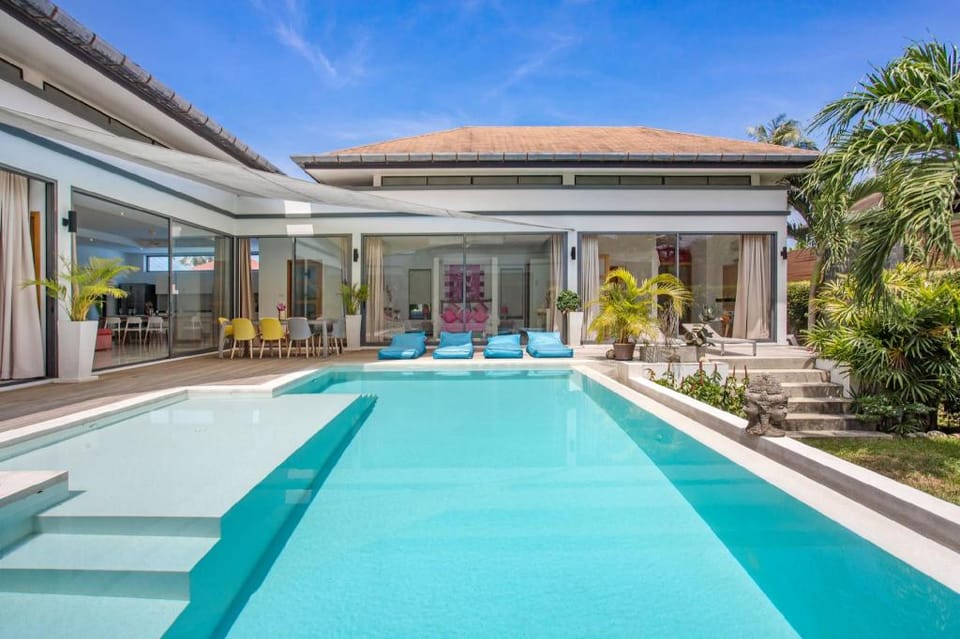 Modern 4BR Pool Villa Virginie Villa in Rawai