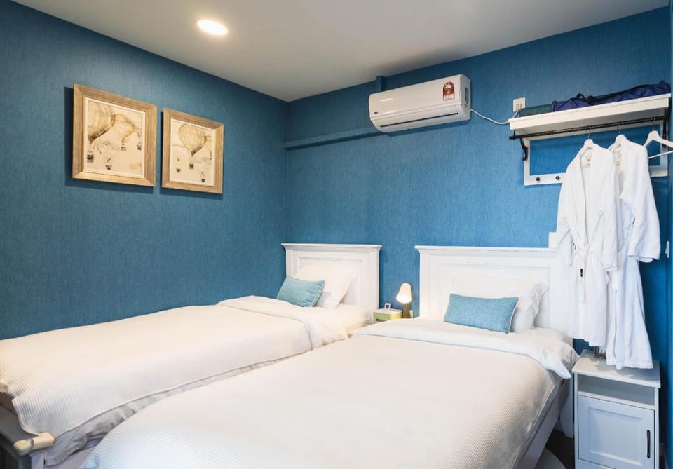 ATTIC✦SANTORINI Private Pool Luxury FamilySuite#36 Apartment in Malacca