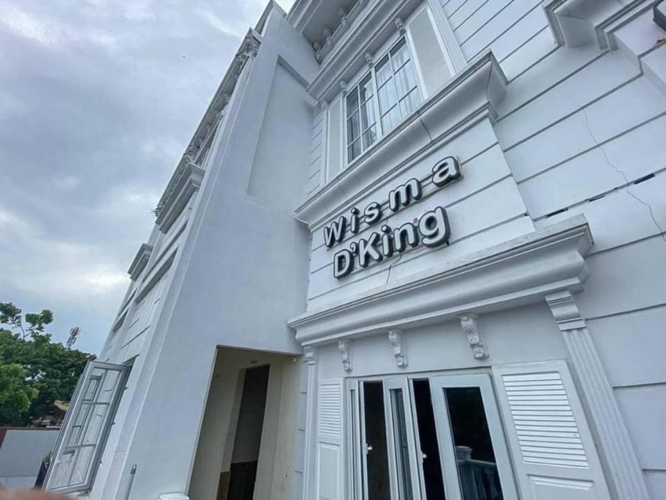 Wisma DKing RedPartner Hotel in Indonesia