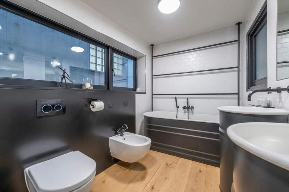 The Acre Abode - Covent Garden - by Frankie Apartment in City of Westminster