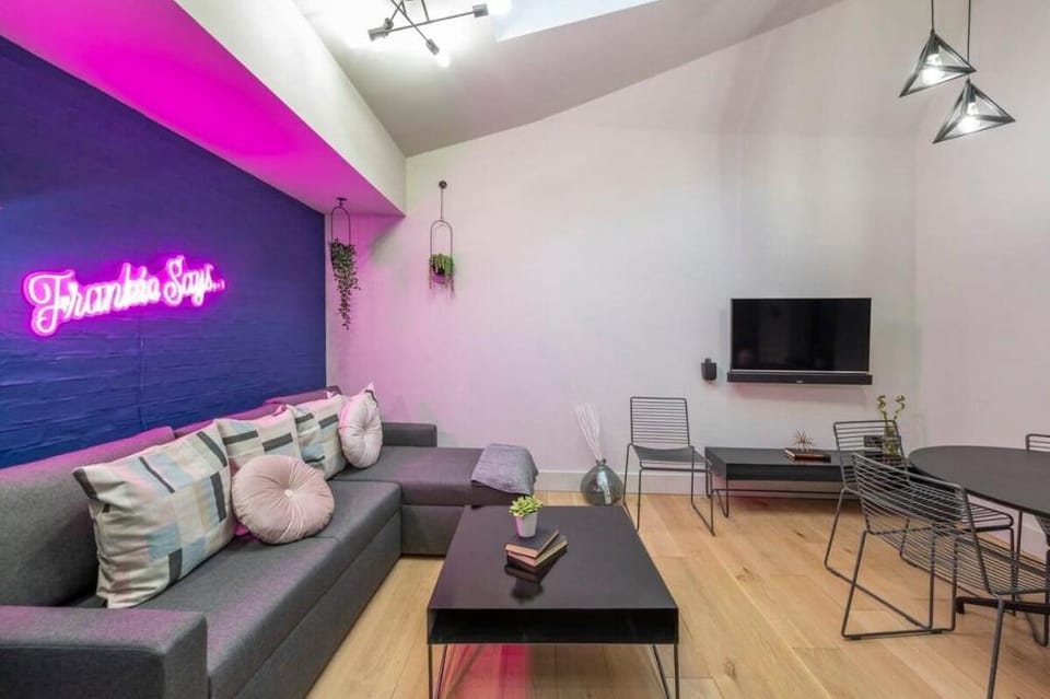 The Acre Abode - Covent Garden - by Frankie Apartment in City of Westminster
