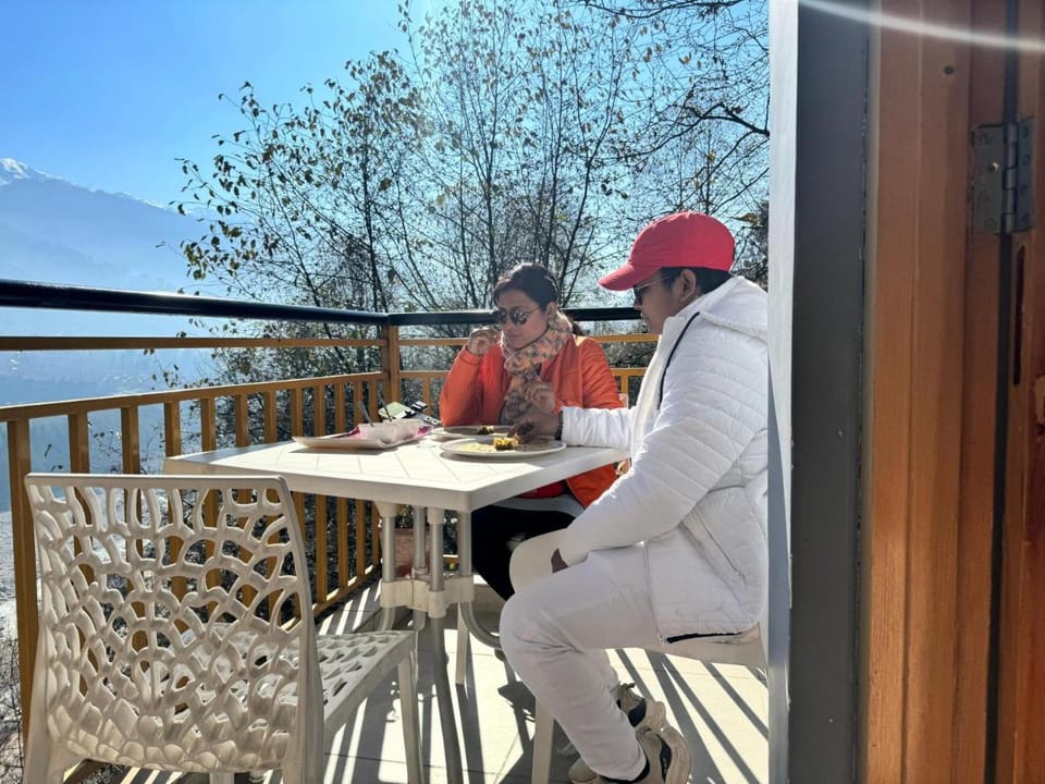 Nomad Bed & Breakfast Bed and Breakfast in Manali
