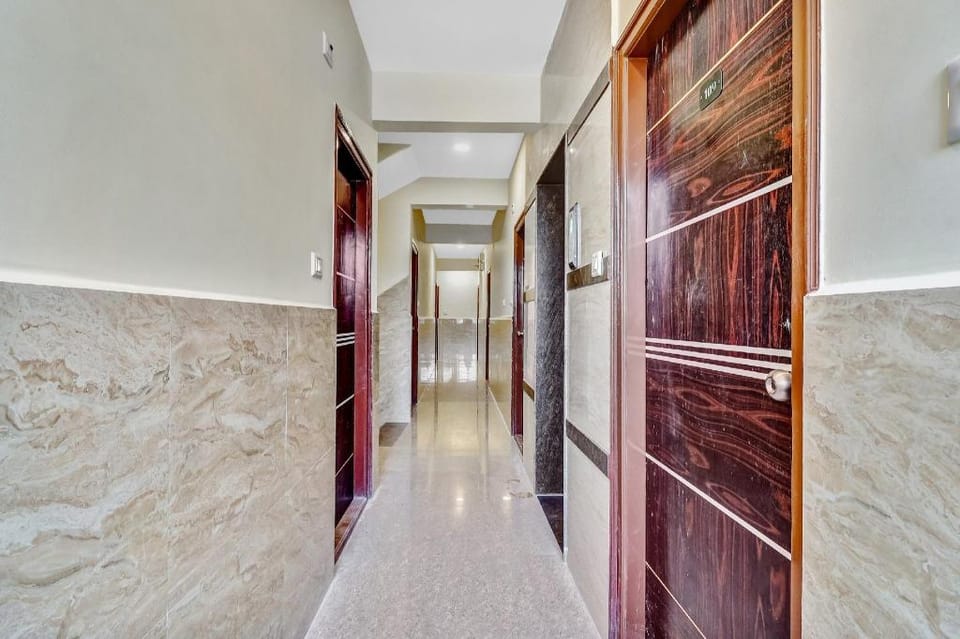 Super Hotel O Royal Suites Hotel in Bengaluru