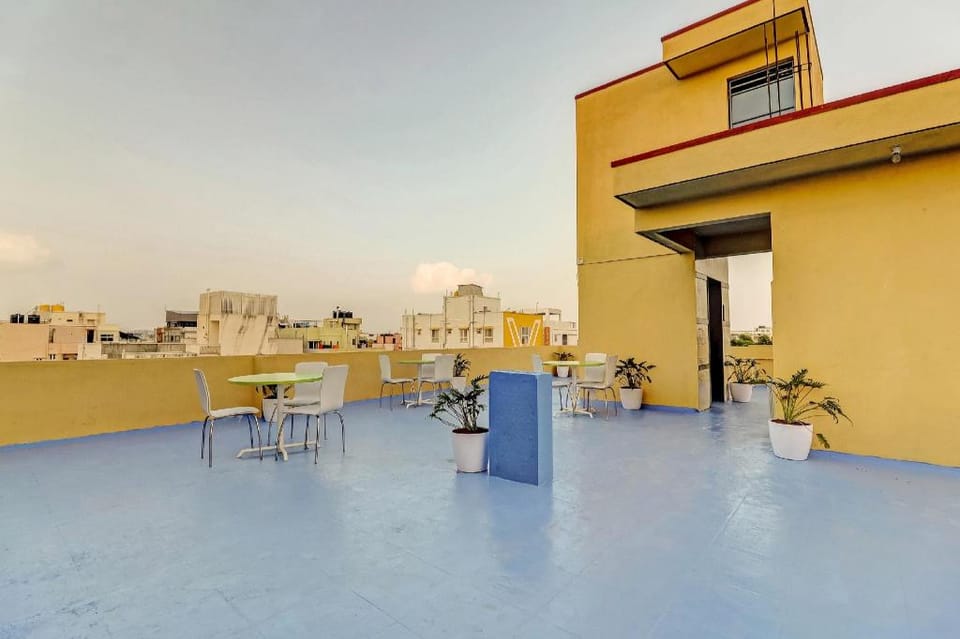Super Hotel O Royal Suites Hotel in Bengaluru