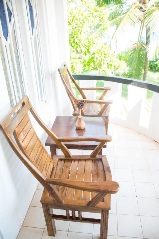 Seven Beach Villa Villa in Southern Province