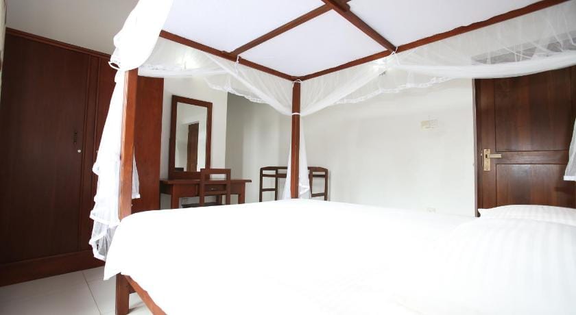 Negombo Villa near Beach/Airport - Sleeps 10 Vacation rental in Negombo