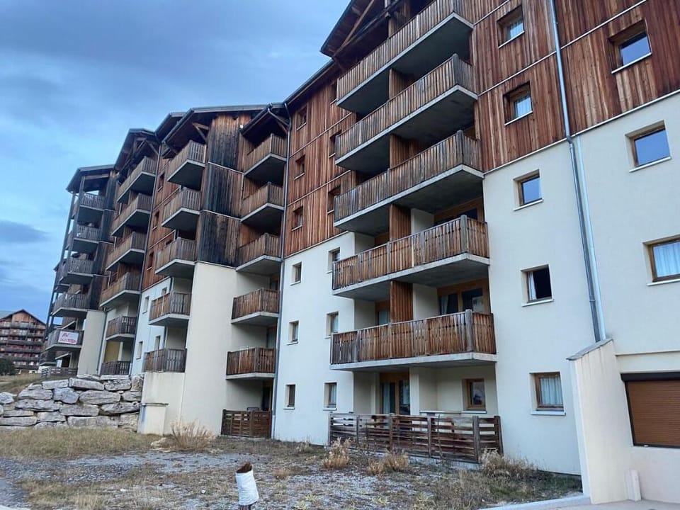 Petit studio vue pistes toit du Dévoluy Apartment in Provence-Alpes-Côte d'Azur