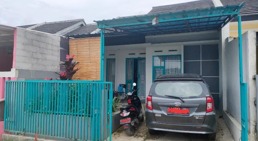 Giri Home & Travel Vacation rental in West Java