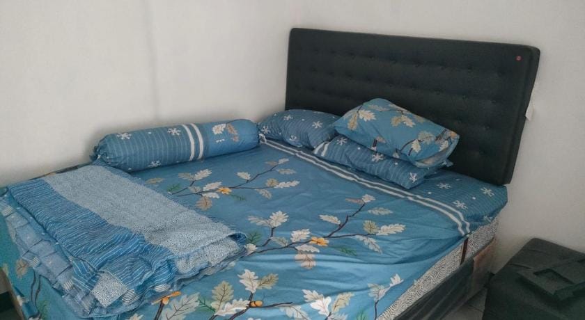 Giri Home & Travel Vacation rental in West Java