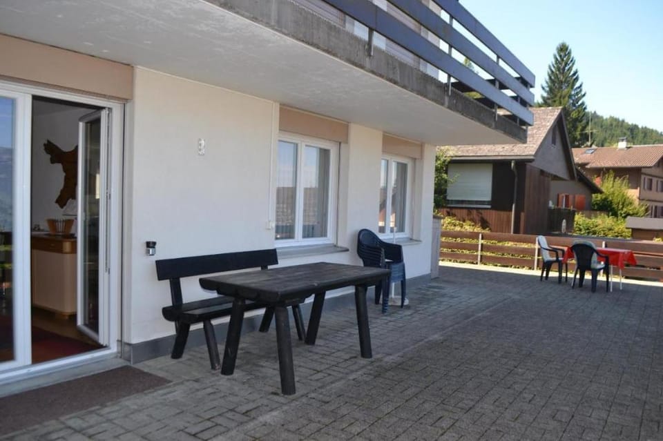 Elfe - Apartments Three-bedroom Apartment for 6 guests with patio Apartment in Nidwalden