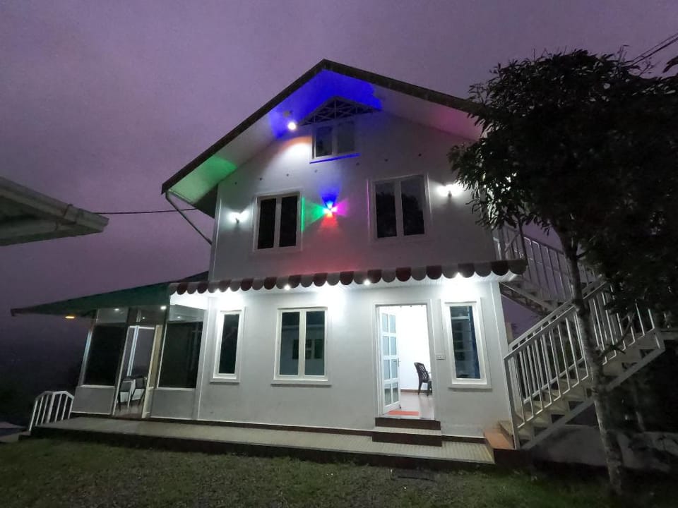 White Rocks-The Mountain stay Villa in Kerala
