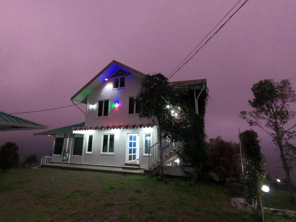 White Rocks-The Mountain stay Villa in Kerala
