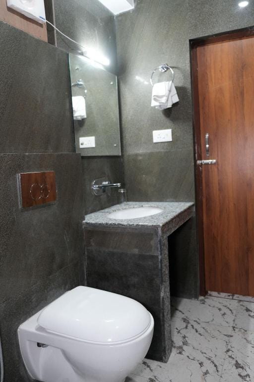 Gangtok service apartments  Apartment in India