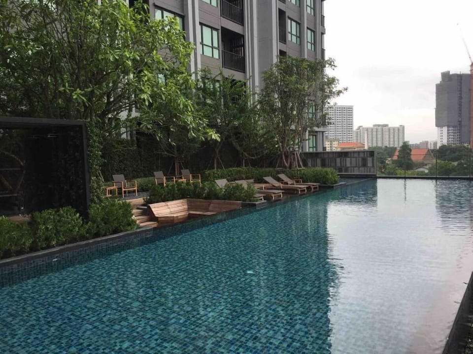 NEW  Sukhumvit Condo Cozy BTS Vacation rental in Bangkok