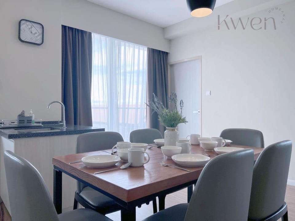 KWEN Suites-Tg Aru Infinity Pool Seaview Large 3BR Apartment in Kota Kinabalu