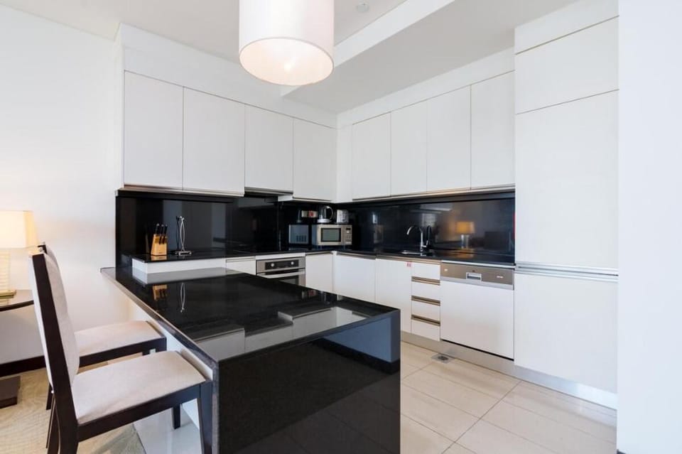 One Bedroom Apartment at Address Dubai Marina View Apartment in Dubai