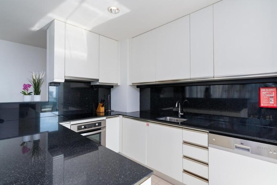 Two Bedroom Apartment Full Dubai Marina View Apartment in Dubai