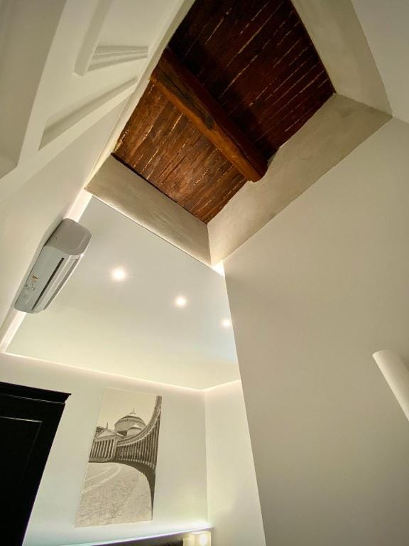 Stanza 1 – King Superior con balcone Apartment in Naples