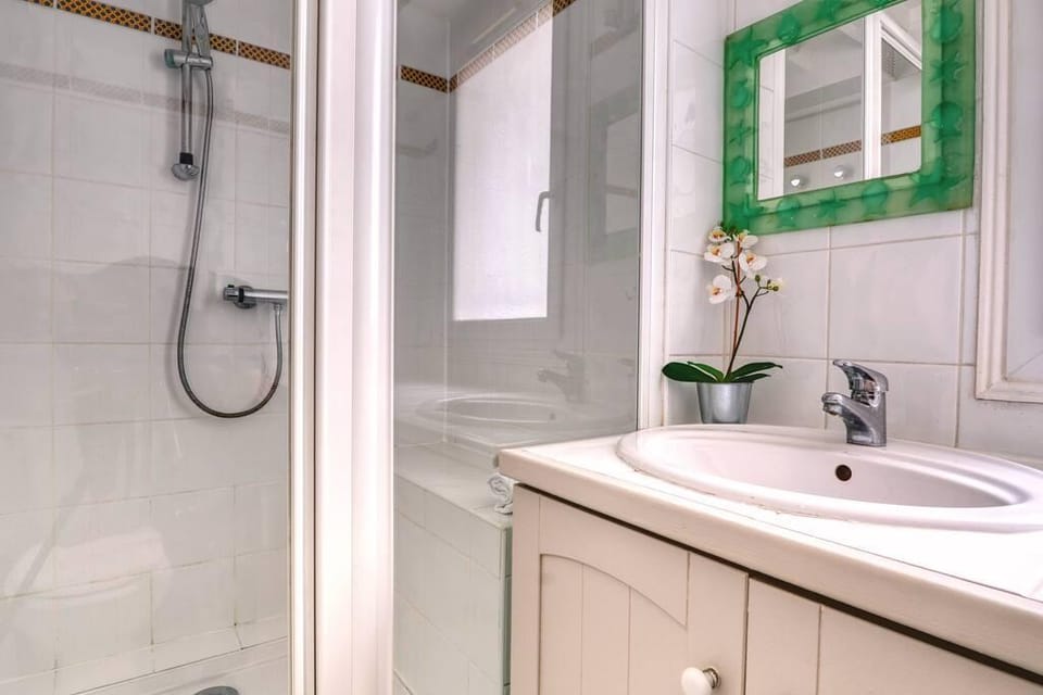 B 2066 -  Saint Germain des Près - Amazing duplex Apartment in Paris
