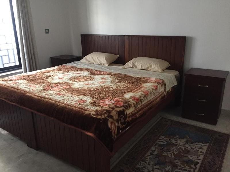 MONARCA GUEST HOUSE - Sector F-15/1  Islamabad.  Apartment in Islamabad