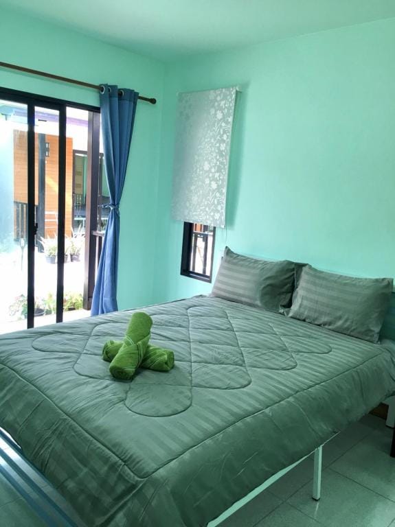 Kook bungalow ,Koh Mook Vacation rental in Thailand