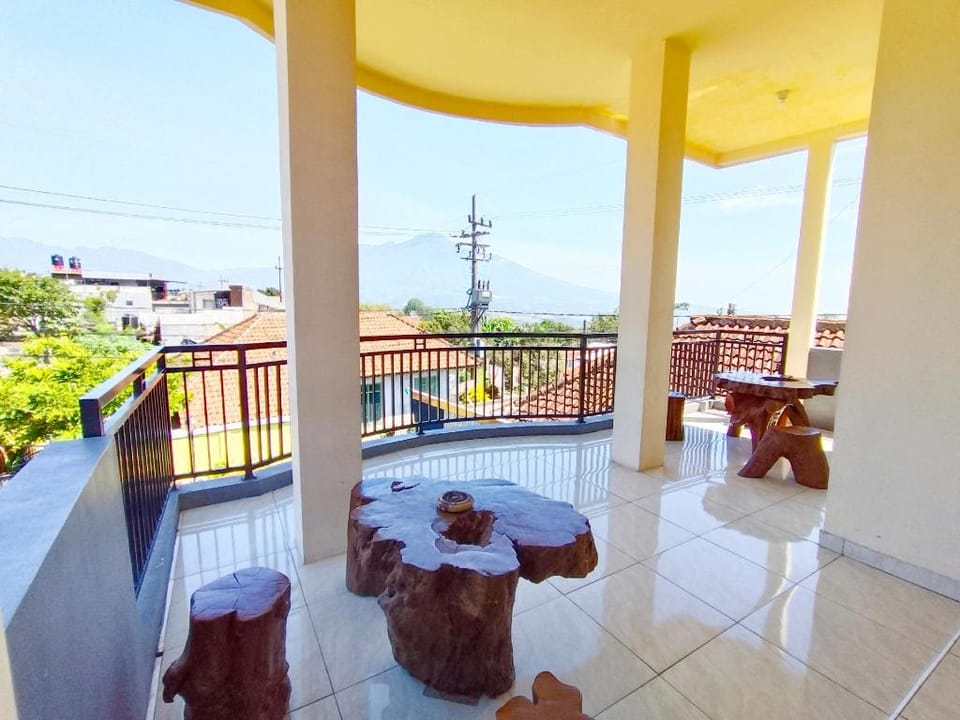 Villa Eren Hotel in Batu