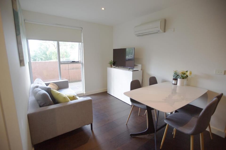 Close to Doncaster Shopping Mall Perfect apartment Apartment in Melbourne